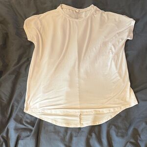 Chic Cream Colored Women's Short Sleeve Top